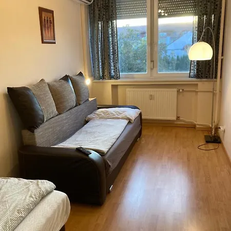 Center One Apartament *